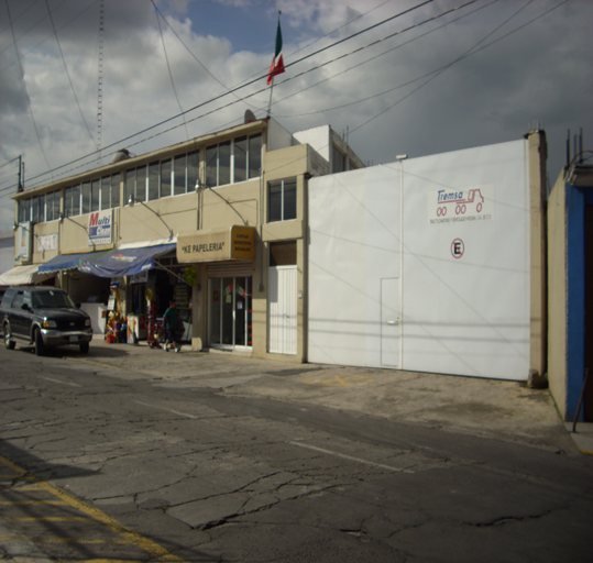 Fachada del taller de Tremsa